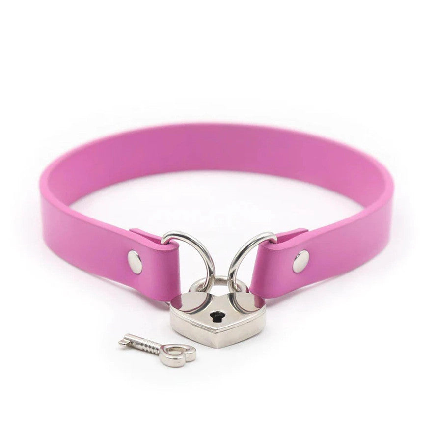 Plesur: Heart Lock Connector Neck Collar w/Key