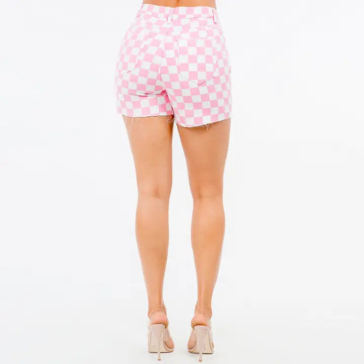 Bazi: High Waisted White & Pink Checkered Shorts