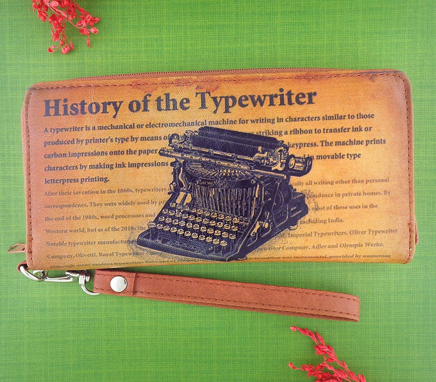 LAVISHY: RETRO TYPEWRITER WALLET
