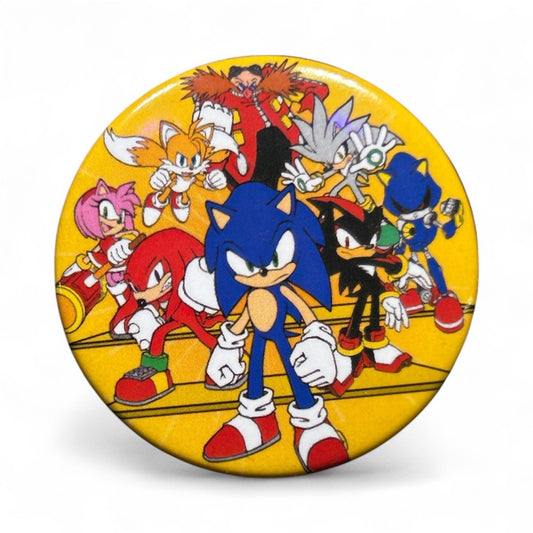 Pyramid: Sonic Group Pin
