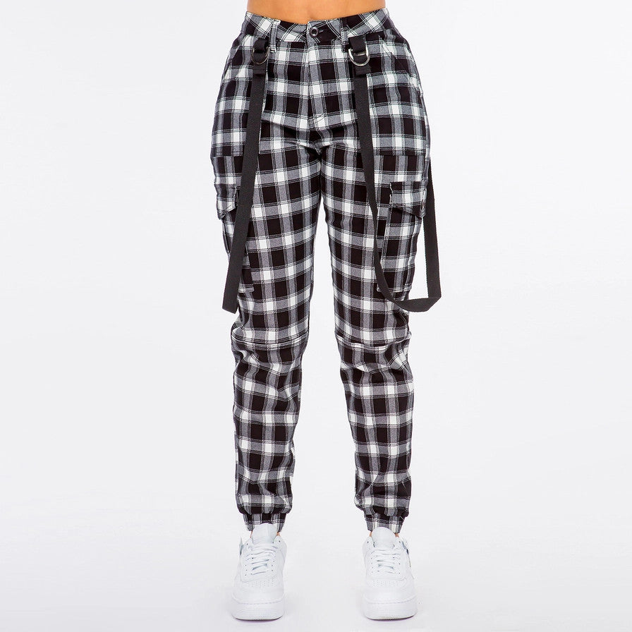 Bazi: Adelaide In Black Plaid