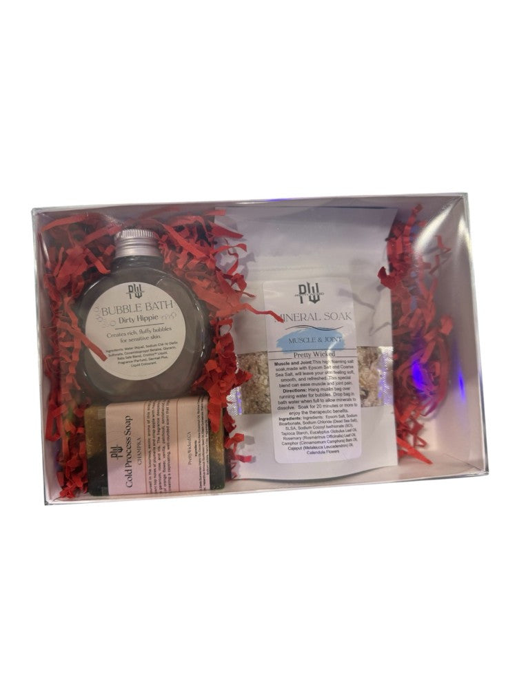 Pretty Wicked: Bath Set (Bubble Bath, Salt & Soap)