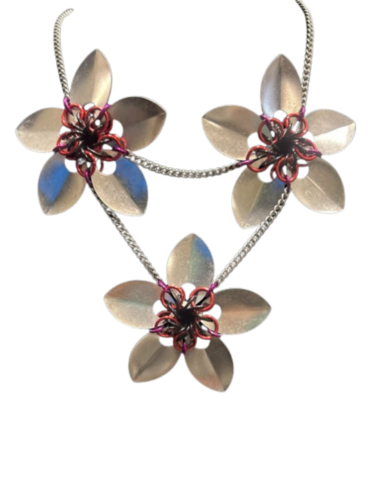 NDS: Tri-Flower DS Necklace - Pink/Red