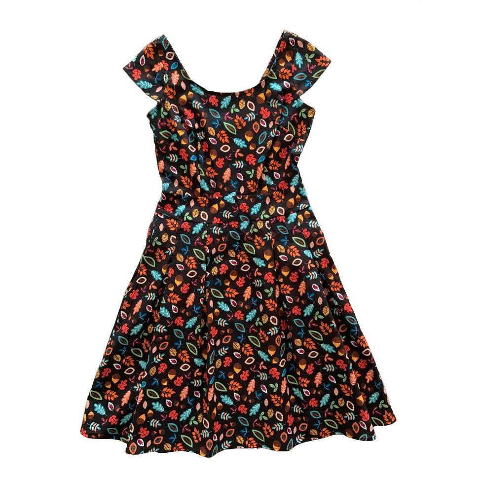 Retrolicious: Leaves & Acorns Dress