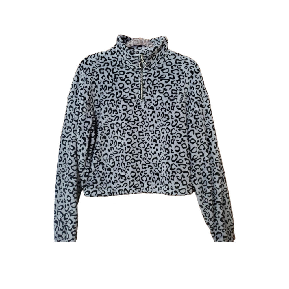 Shaci: Grey Leopard Print Crop Sweater